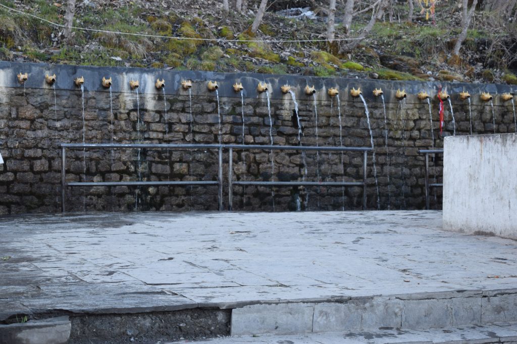 108 Dharas at Muktinath darshan